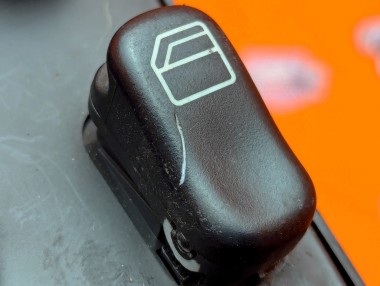 Блок кнопок стеклоподъемников MERCEDES-BENZ M-класс W163 (1997 - 2001) — Разборка Мерседес