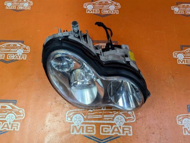 Фара правая MERCEDES-BENZ C-класс W203/S203/CL203 (2000 - 2004) — Разборка Мерседес