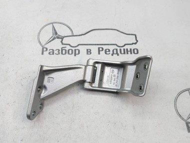 Петля двери MERCEDES-BENZ V-класс W447 рестайлинг (2019 - 2025) — Разборка Мерседес