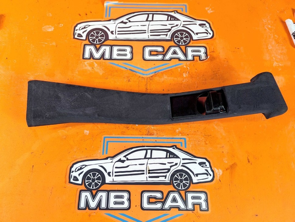 Накладка средней стойки MERCEDES-BENZ C-класс W202/S202 (1993 - 1997) фото 1 &mdash; Разборка Мерседес