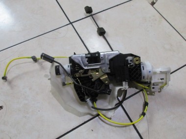 Замок двери задней правой MERCEDES-BENZ S-класс W220 рестайлинг (2002 - 2005) — Разборка Мерседес