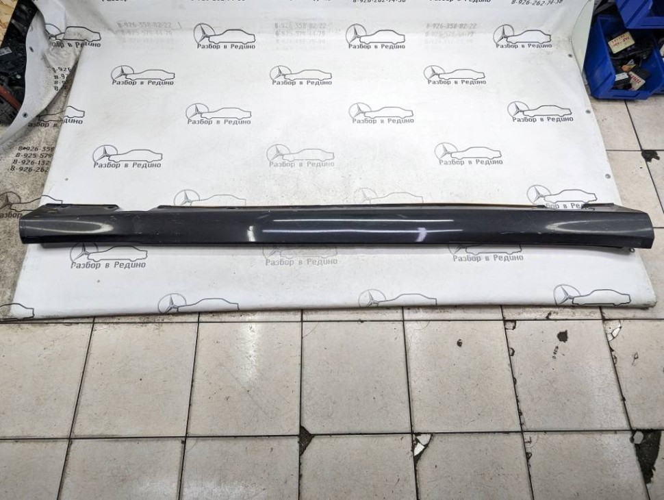 Порог пластиковый правый MERCEDES-BENZ CLS-класс C219 (2004 - 2008) фото 1 — Разборка Мерседес