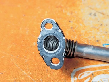 Трубка ОЖ MERCEDES-BENZ GLC-класс X253 рестайлинг (2019 - 2025) &mdash; Разборка Мерседес