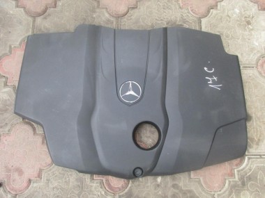 Крышка двигателя декоративная MERCEDES-BENZ C-класс W205/S205/C205/A205 (2014 - 2018) — Разборка Мерседес