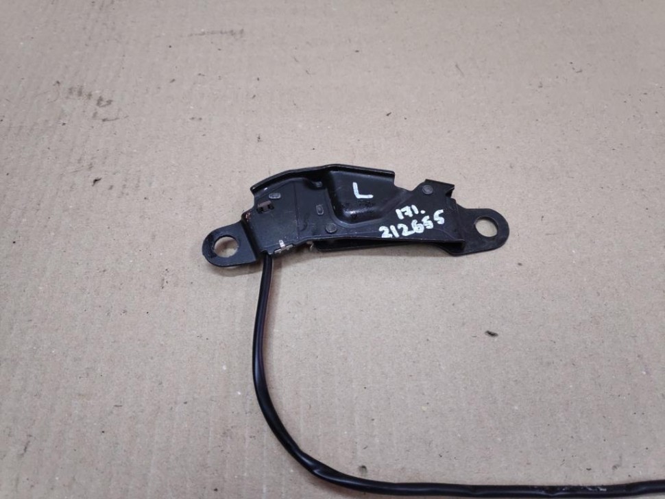 Замок складной крыши MERCEDES-BENZ SLK-класс R171 (2004 - 2008) фото 1 — Разборка Мерседес