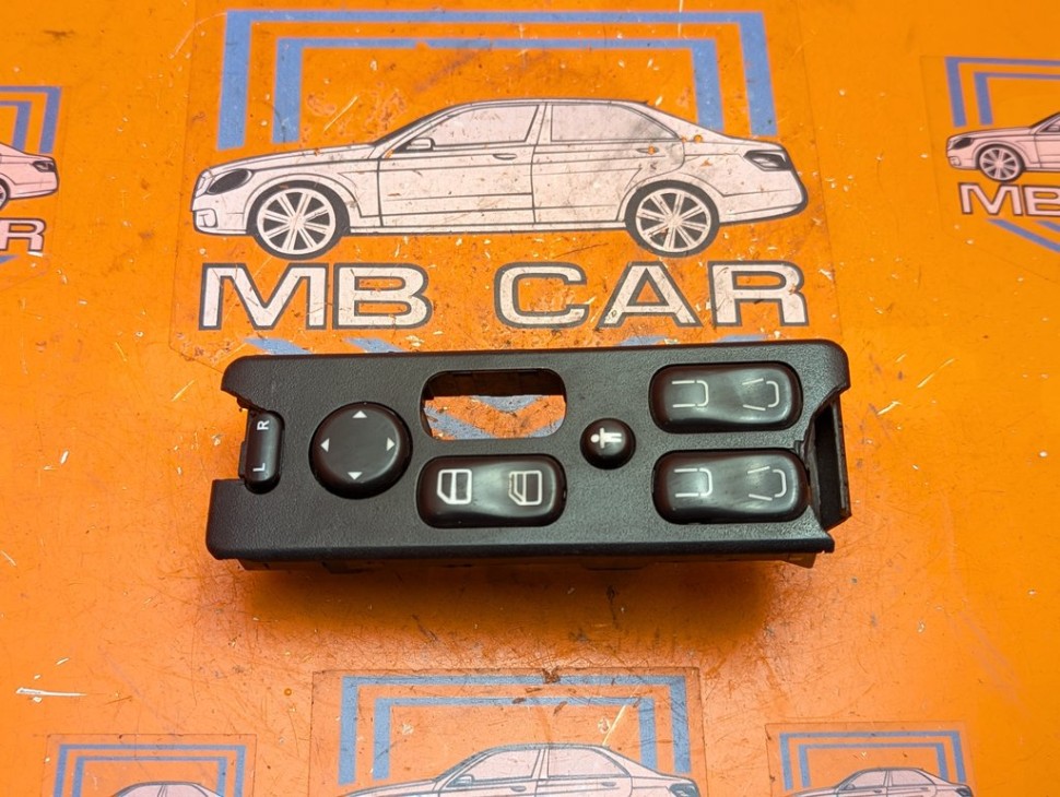 Блок кнопок стеклоподъемников MERCEDES-BENZ V-класс W638/W639 (1996 - 2003) V 220 2.1 D AT (122 л.с.) фото 1 &mdash; Разборка Мерседес