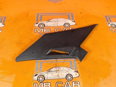 Накладка задней стойки MERCEDES-BENZ E-класс W124/S124/C124/A124 (1984 - 1997) E 300 CDI 3.0 AT (136 л.с.) &mdash; Разборка Мерседес