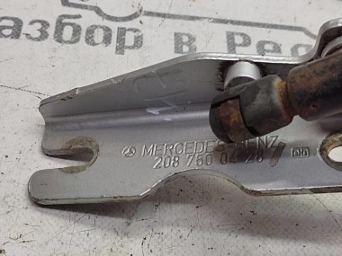 Петля крышки багажника MERCEDES-BENZ CLK-класс C208/A208 рестайлинг (1999 - 2003) — Разборка Мерседес