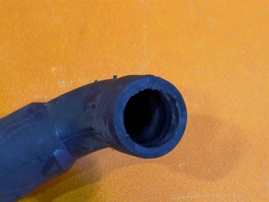 Патрубок воздушный MERCEDES-BENZ C-класс W204/S204 (2006 - 2011) — Разборка Мерседес