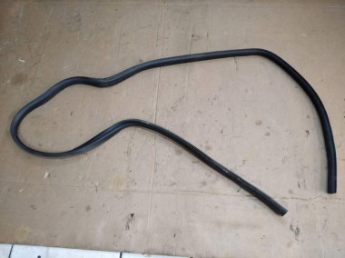 Уплотнитель капота MERCEDES-BENZ E-класс W211/S211 (2002 - 2006) — Разборка Мерседес