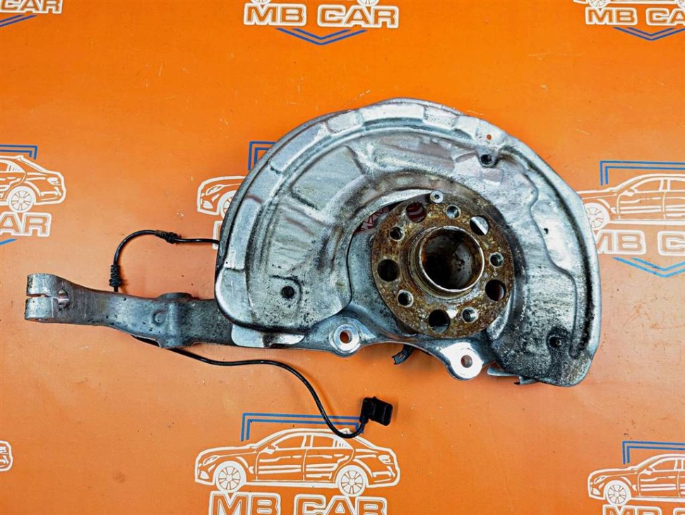 Кулак поворотный передний правый MERCEDES-BENZ S-класс AMG W222/C217/A217 (2013 - 2017) фото 1 — Разборка Мерседес