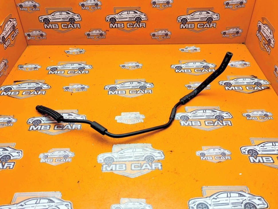 Трубка вакуумная MERCEDES-BENZ C-класс W205/S205/C205/A205 (2014 - 2018) фото 1 — Разборка Мерседес