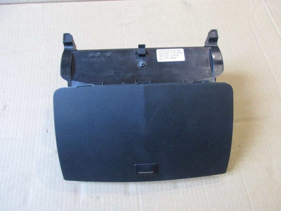 Монитор MERCEDES-BENZ C-класс W204/S204 (2006 - 2011) фото 1 — Разборка Мерседес