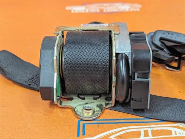 Ремень безопасности передний правый MERCEDES-BENZ CLK-класс C208/W208 рестайлинг (1999 - 2003) — Разборка Мерседес