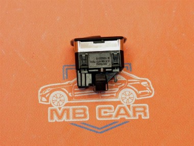 Кнопка открытия багажника MERCEDES-BENZ GL-класс X166 (2012 - 2016) — Разборка Мерседес