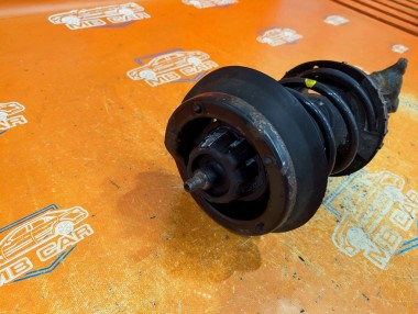 Стойка передняя MERCEDES-BENZ C-класс W203/S203/CL203 (2000 - 2004) — Разборка Мерседес