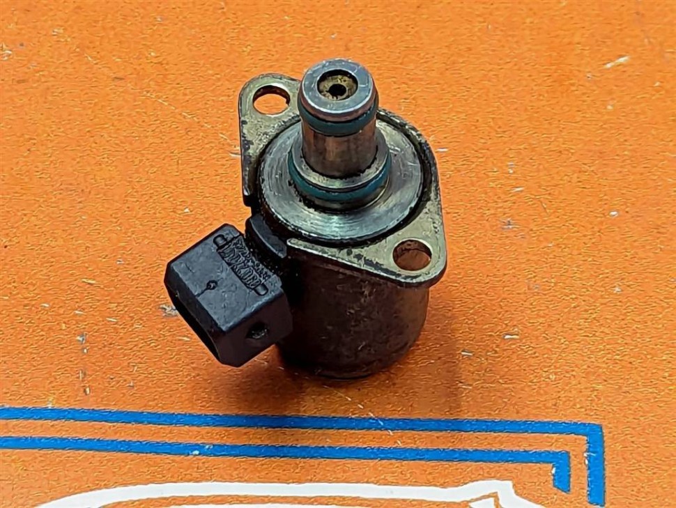 Клапан рулевой рейки MERCEDES-BENZ S-класс W220 (1998 - 2005) фото 1 — Разборка Мерседес