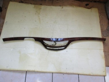 Накладка торпеды MERCEDES-BENZ S-класс W221 (2005 - 2009) — Разборка Мерседес