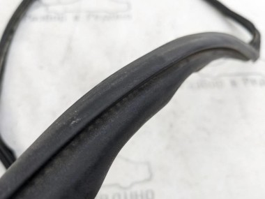 Уплотнитель крышки багажника MERCEDES-BENZ Vito W639 (2003 - 2010) — Разборка Мерседес