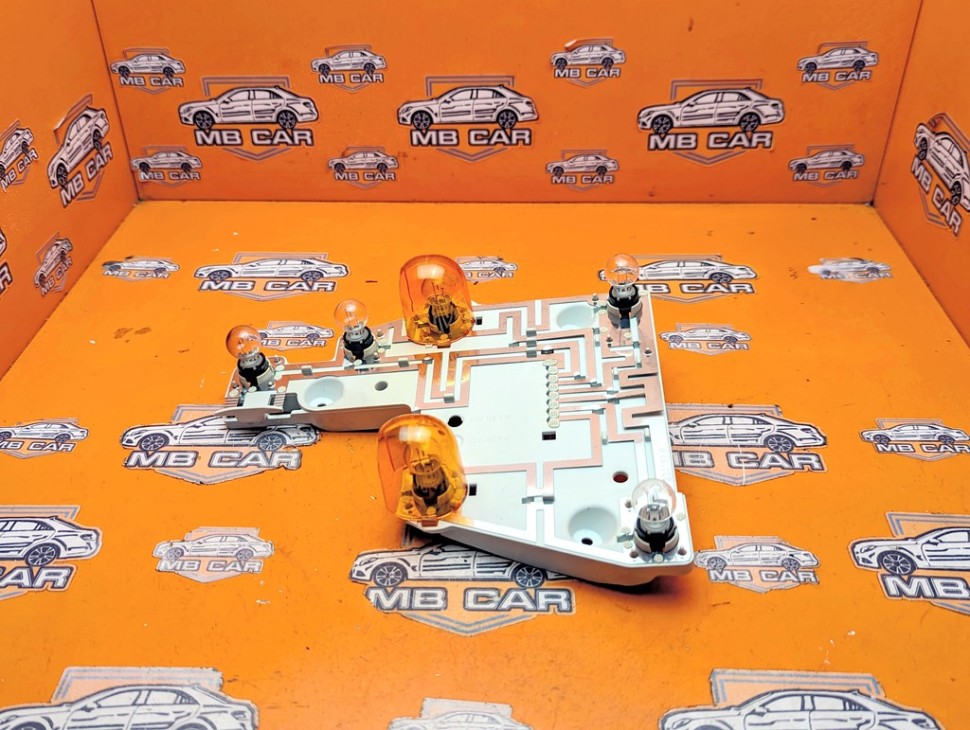 Плата заднего фонаря MERCEDES-BENZ E-класс W211/S211 (2002 - 2006) фото 1 — Разборка Мерседес