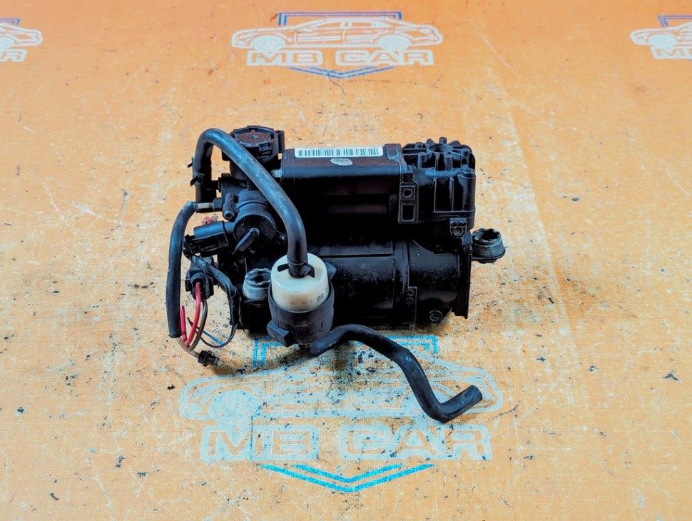 Компрессор пневмоподвески MERCEDES-BENZ S-класс W220 рестайлинг (2002 - 2005) фото 1 &mdash; Разборка Мерседес