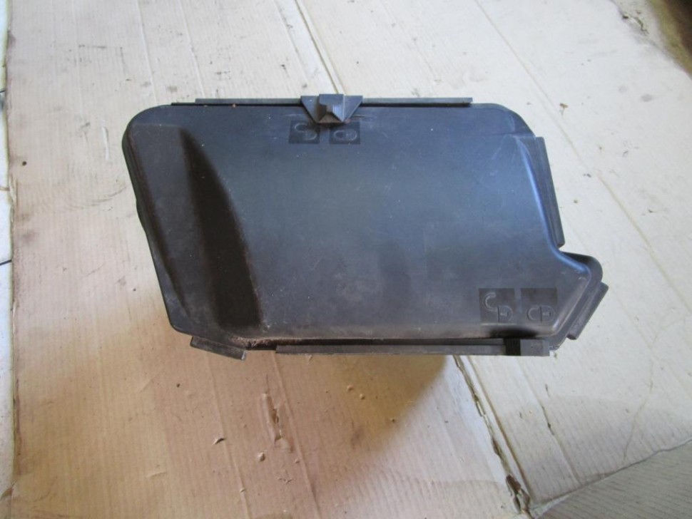 Корпус блока предохранителей MERCEDES-BENZ E-класс W211/S211 (2002 - 2006) фото 1 — Разборка Мерседес