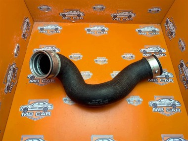 Патрубок интеркулера MERCEDES-BENZ C-класс W203/S203/CL203 (2000 - 2004) — Разборка Мерседес