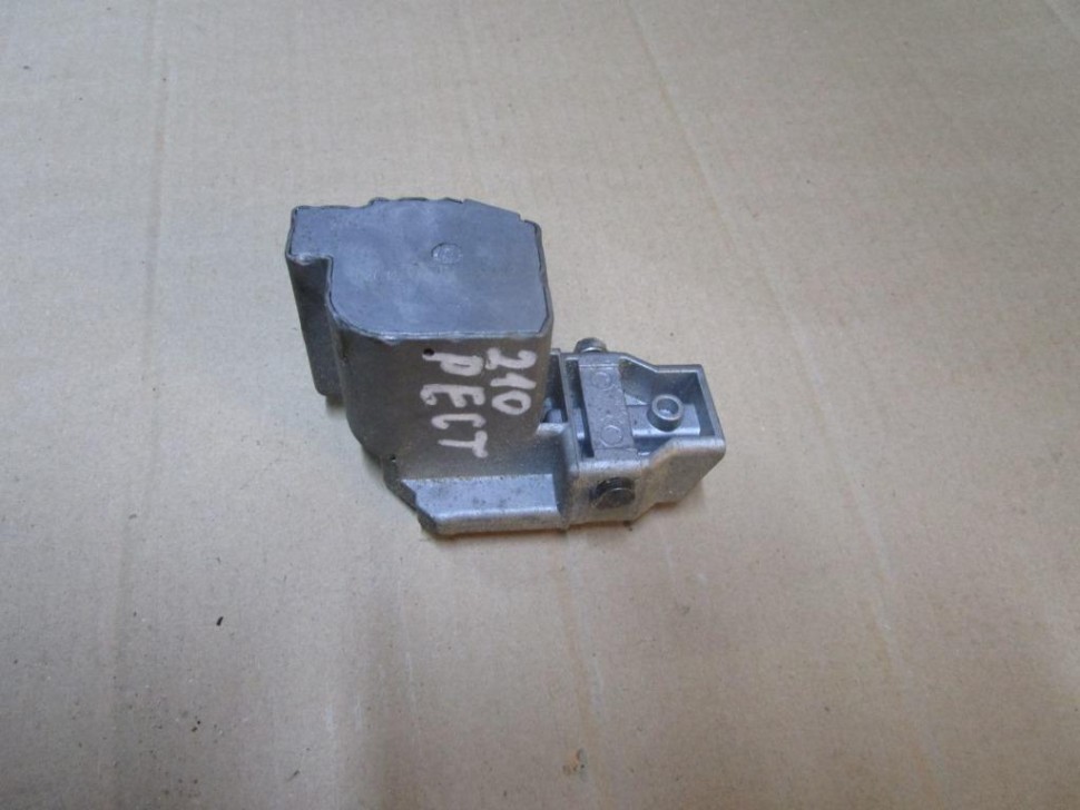 Блокиратор рулевого вала MERCEDES-BENZ E-класс W210/S210 (1995 - 1999) фото 1 — Разборка Мерседес