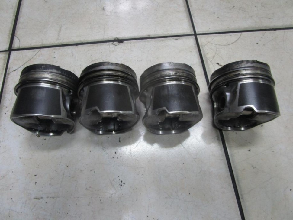 Поршень дизель MERCEDES-BENZ A-класс W168 (1997 - 2001) фото 1 — Разборка Мерседес