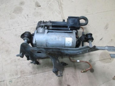 Компрессор пневмоподвески MERCEDES-BENZ E-класс W213/S213/C238/A238 (2016 - 2021) — Разборка Мерседес