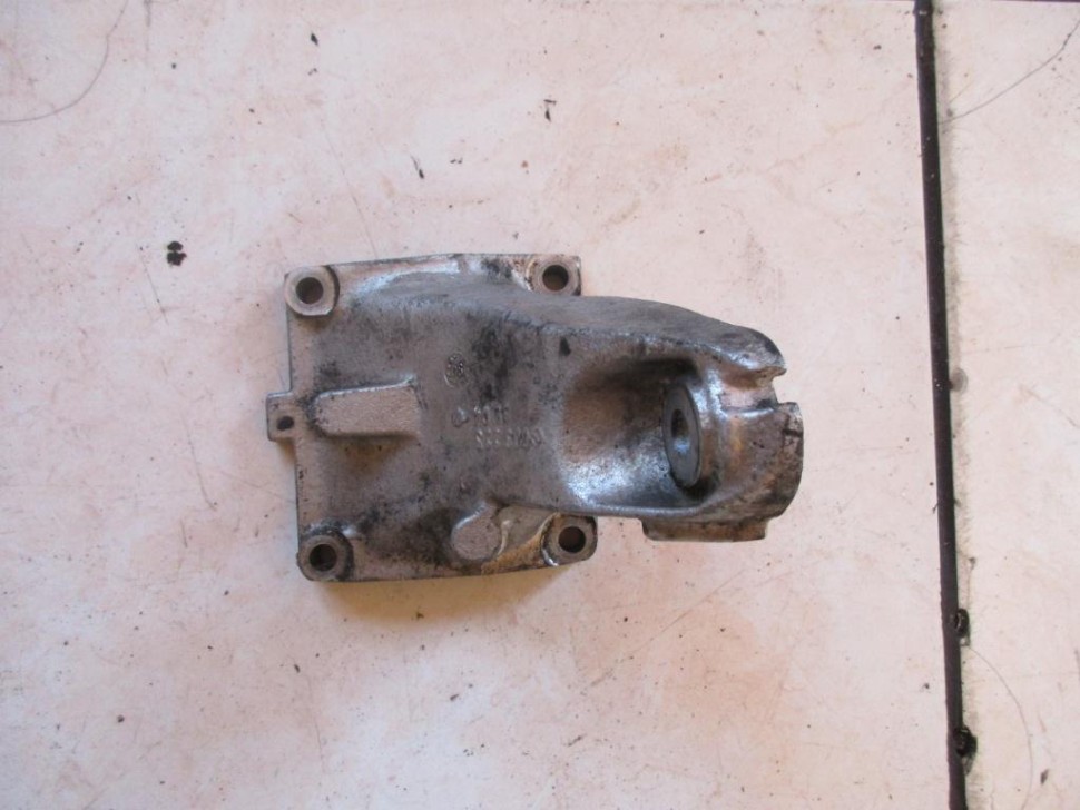 Лапа левая MERCEDES-BENZ 190 (W201) W201 (1982 - 1993) фото 1 — Разборка Мерседес