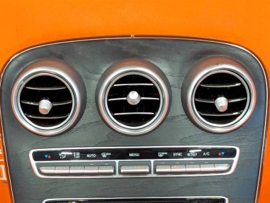 Накладка консоли (борода) MERCEDES-BENZ C-класс AMG W205/S205/C205/A205 (2014 - 2018) — Разборка Мерседес