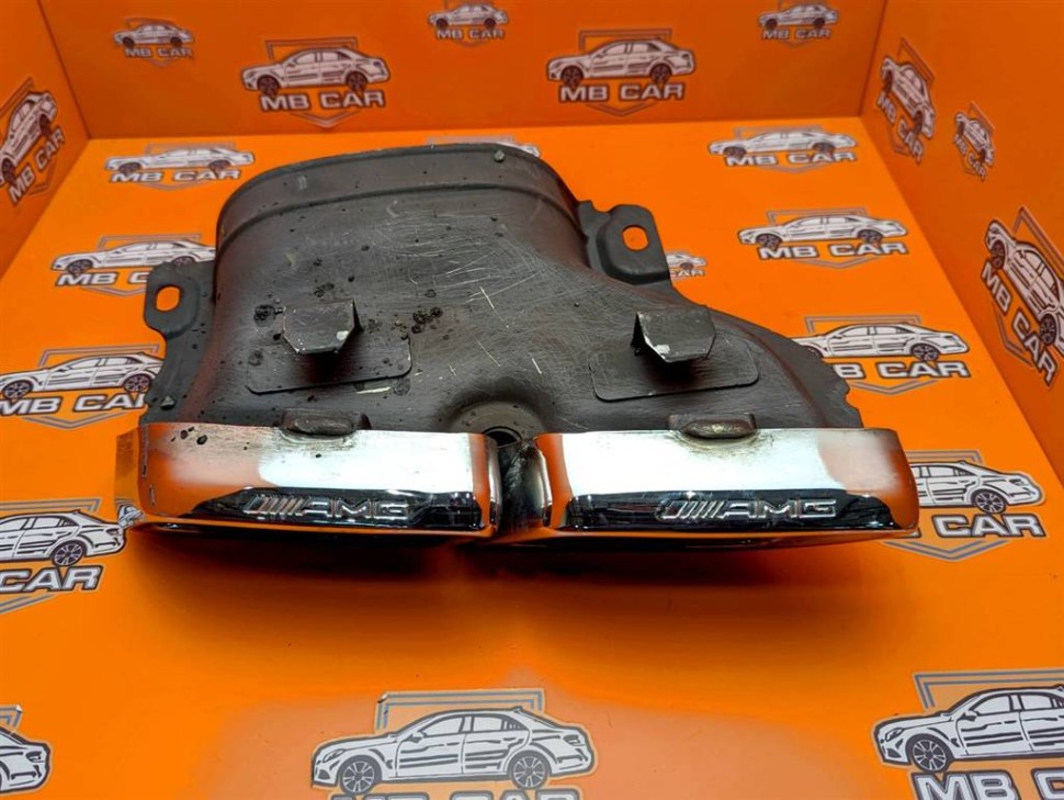 Насадка на глушитель MERCEDES-BENZ C-класс AMG W205/S205/C205/A205 (2014 - 2018) фото 1 — Разборка Мерседес