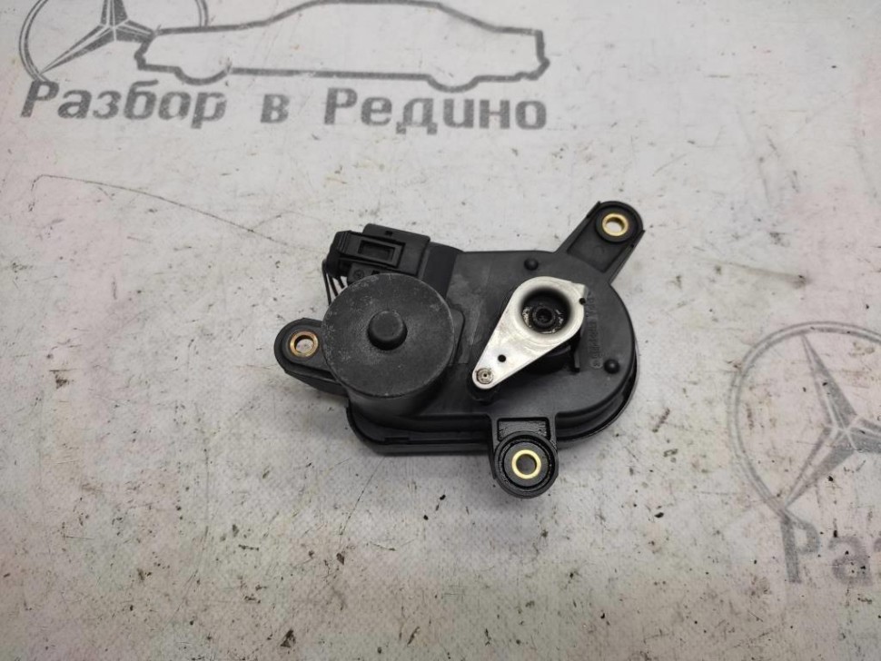 Сервопривод заслонок MERCEDES-BENZ C-класс W203/S203/CL203 (2000 - 2004) фото 1 — Разборка Мерседес