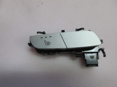 Кнопка обогрева сидений MERCEDES-BENZ C-класс W205/S205/C205/A205 (2014 - 2018) — Разборка Мерседес