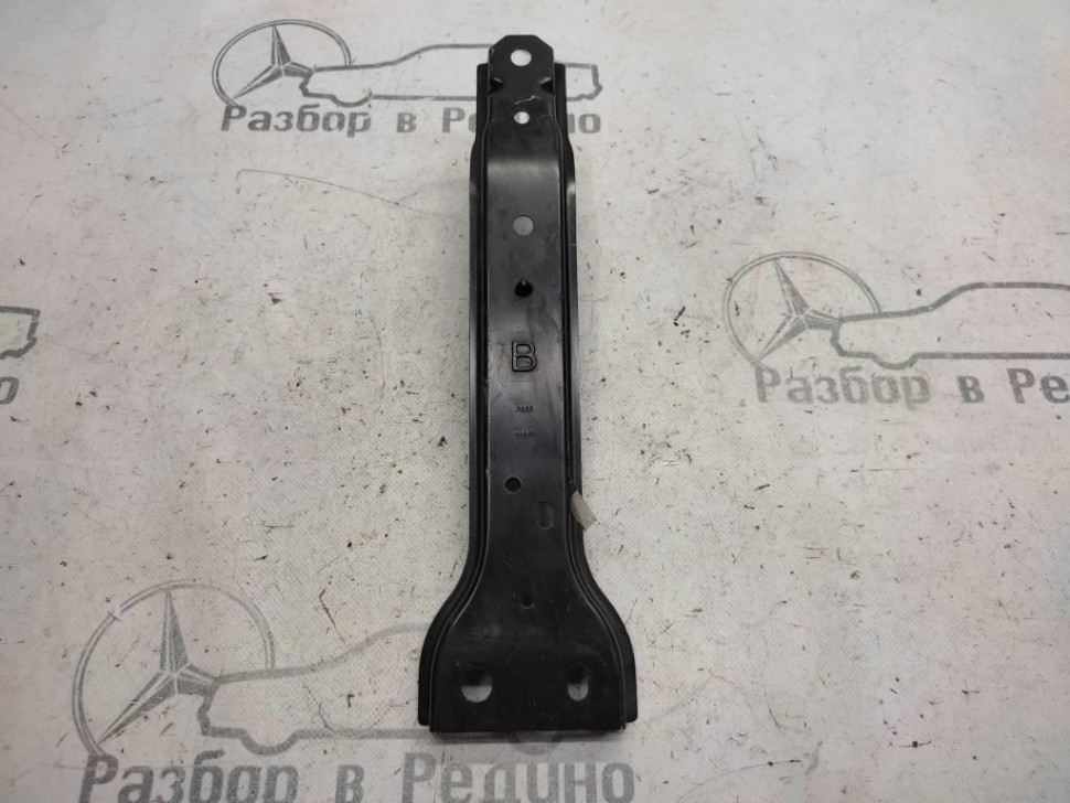 Распорка MERCEDES-BENZ X-класс I (2017 - 2020) фото 1 — Разборка Мерседес