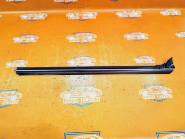 Молдинг стекла двери MERCEDES-BENZ CLK-класс C209/A209 (2002 - 2005) — Разборка Мерседес