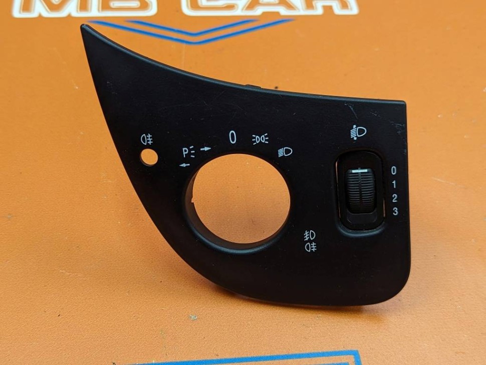 Накладка переключателя света MERCEDES-BENZ A-класс W168 рестайлинг (2001 - 2004) фото 1 — Разборка Мерседес