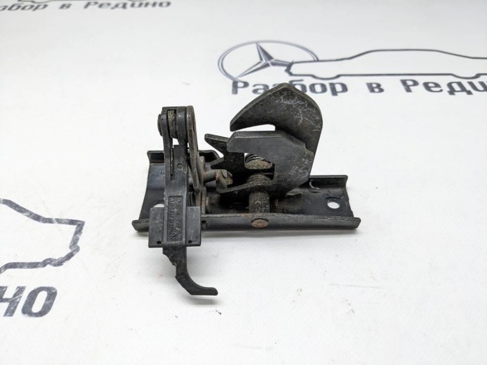 Замок капота MERCEDES-BENZ S-класс W220 (1998 - 2005) фото 1 — Разборка Мерседес