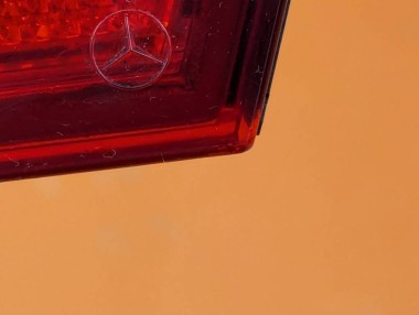 Фонарь крышки багажника MERCEDES-BENZ E-класс W211/S211 (2002 - 2006) — Разборка Мерседес