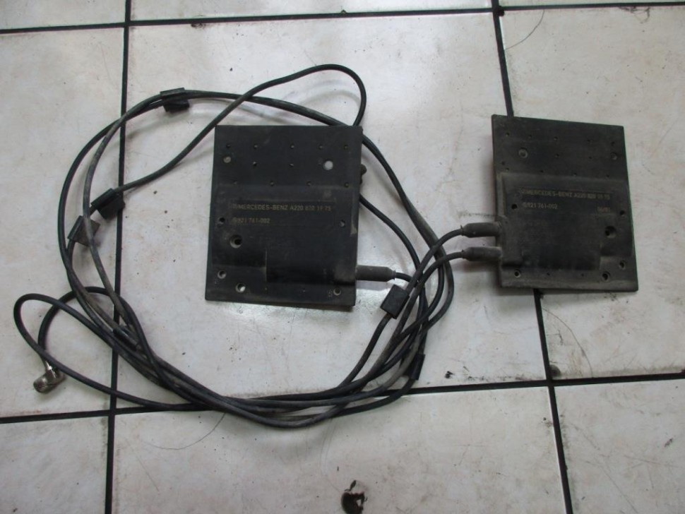 Антенна MERCEDES-BENZ S-класс W220 (1998 - 2005) фото 1 — Разборка Мерседес