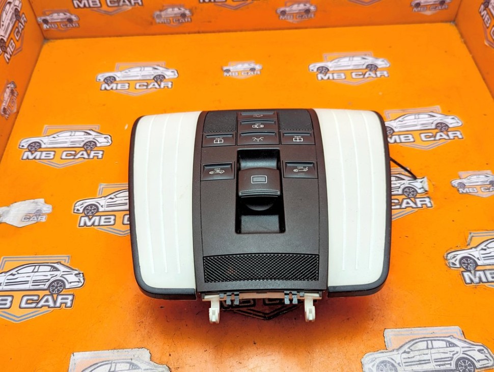 Плафон салона MERCEDES-BENZ E-класс W212/S212/C207/A207 (2009 - 2013) фото 1 &mdash; Разборка Мерседес