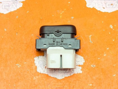 Кнопка MERCEDES-BENZ M-класс W163 рестайлинг (2001 - 2005) &mdash; Разборка Мерседес