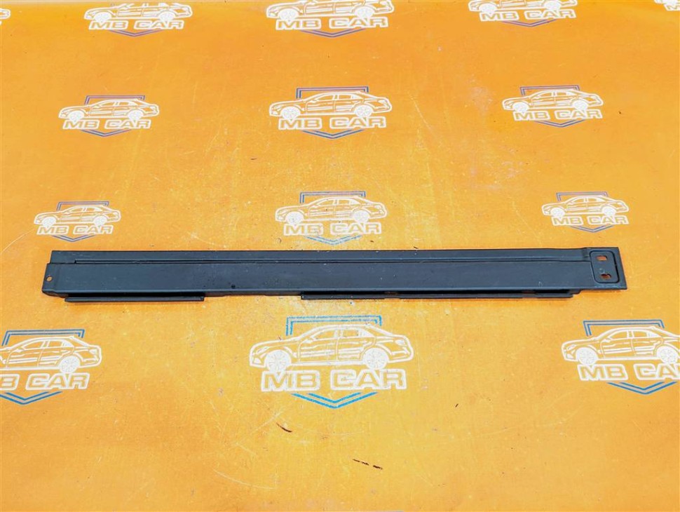 Накладка MERCEDES-BENZ GLE-класс Coupe C292 (2015 - 2019) фото 1 — Разборка Мерседес