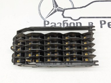 Блок предохранителей MERCEDES-BENZ W124 W124/S124/C124/A124 (1984 - 1993) — Разборка Мерседес