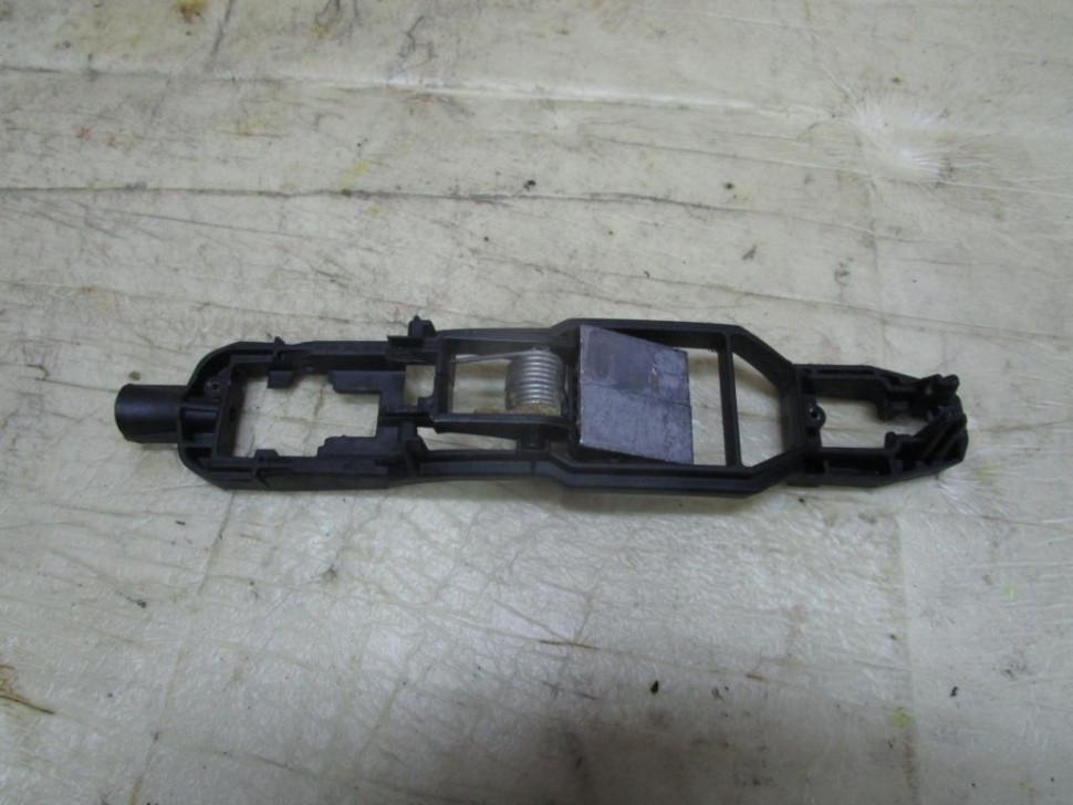 Ответная часть замка двери MERCEDES-BENZ M-класс W163 рестайлинг (2001 - 2005) фото 1 — Разборка Мерседес