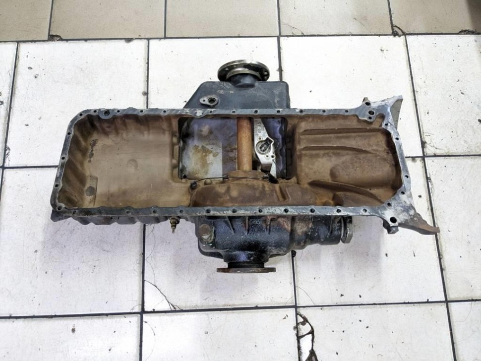 Поддон MERCEDES-BENZ W124 W124/S124/C124/A124 (1984 - 1993) фото 1 — Разборка Мерседес