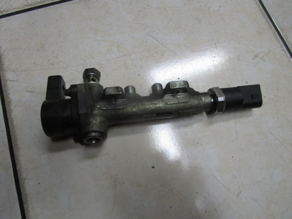 Рампа топливная MERCEDES-BENZ S-класс W220 (1998 - 2005) фото 1 — Разборка Мерседес