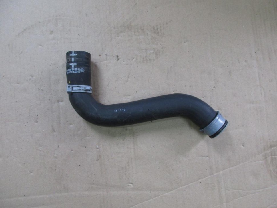 Патрубок радиатора MERCEDES-BENZ Sprinter W906 (2006 - 2019) фото 1 — Разборка Мерседес