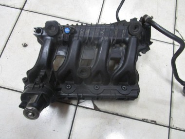 Коллектор впускной MERCEDES-BENZ C-класс W204/S204 (2006 - 2011) — Разборка Мерседес